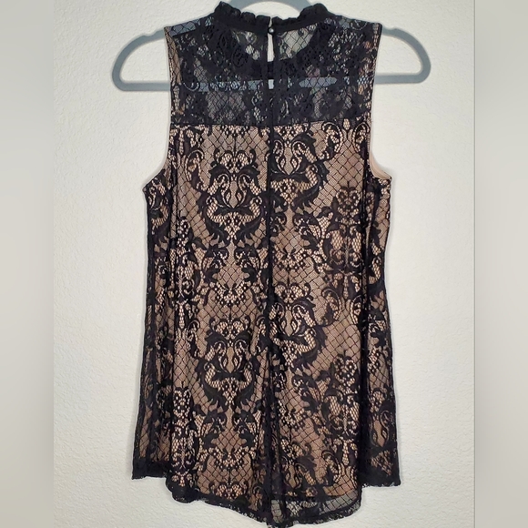 Fortune & Ivy Black Lace Overlay Top - Picture 4 of 10